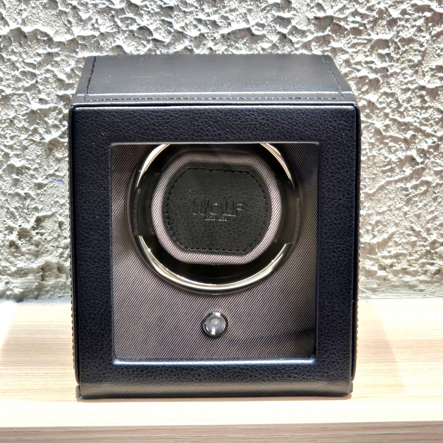 (WOLF) Single Watch Winder Black style