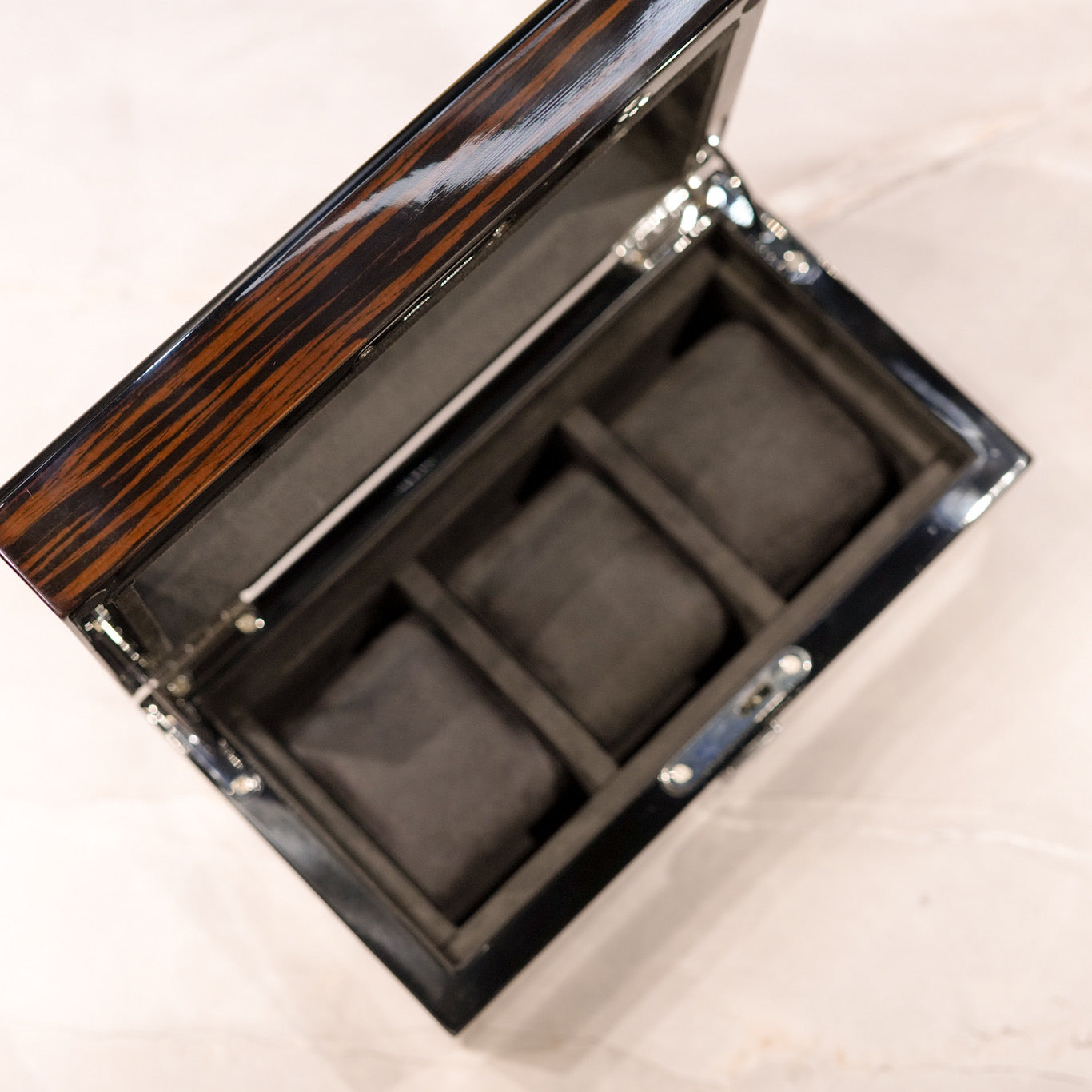 Dark brown Lacquered Wooden case for 3 watches